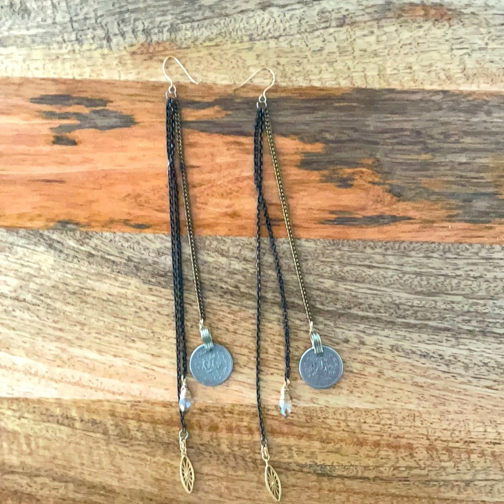 Dangle earrings